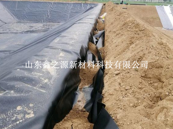 如何順利進(jìn)行沼氣池黑膜的修補(bǔ)工作？