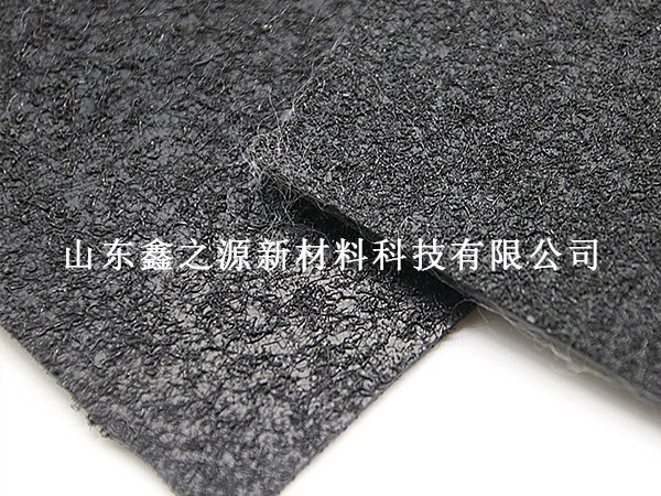 糙面土工膜在氧化塘防滲中的應(yīng)用技巧：創(chuàng)新策略，確保無(wú)漏