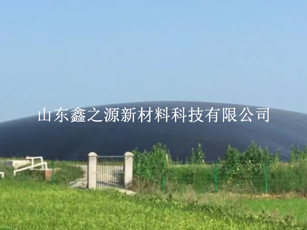 仔細(xì)檢測(cè)沼氣池黑膜滲透點(diǎn)，保障工程質(zhì)量