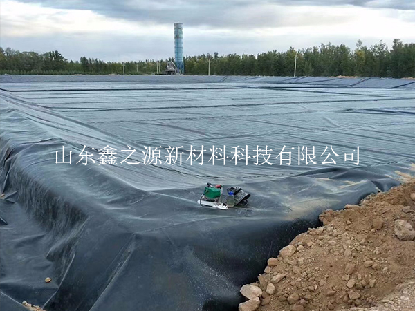 水產(chǎn)養(yǎng)殖池塘鋪設(shè)養(yǎng)殖防滲膜須注意哪些？