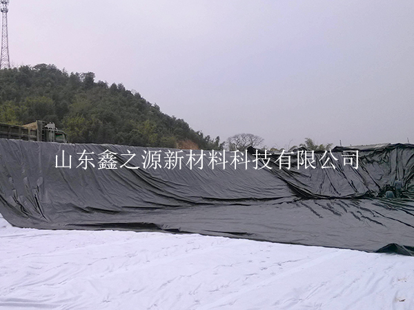 糙面養(yǎng)殖防滲膜鋪設(shè)過程中有哪些注意事項？